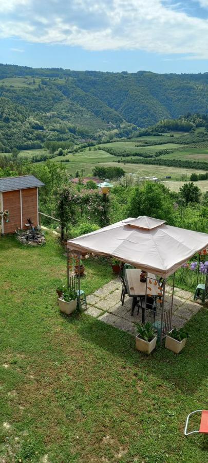 Cà d' FeFi Acomodação com café da manhã Gorzegno Exterior foto