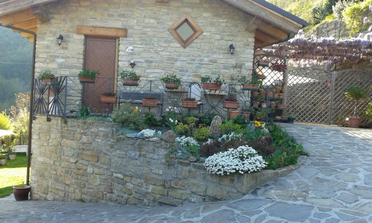 Cà d' FeFi Acomodação com café da manhã Gorzegno Exterior foto