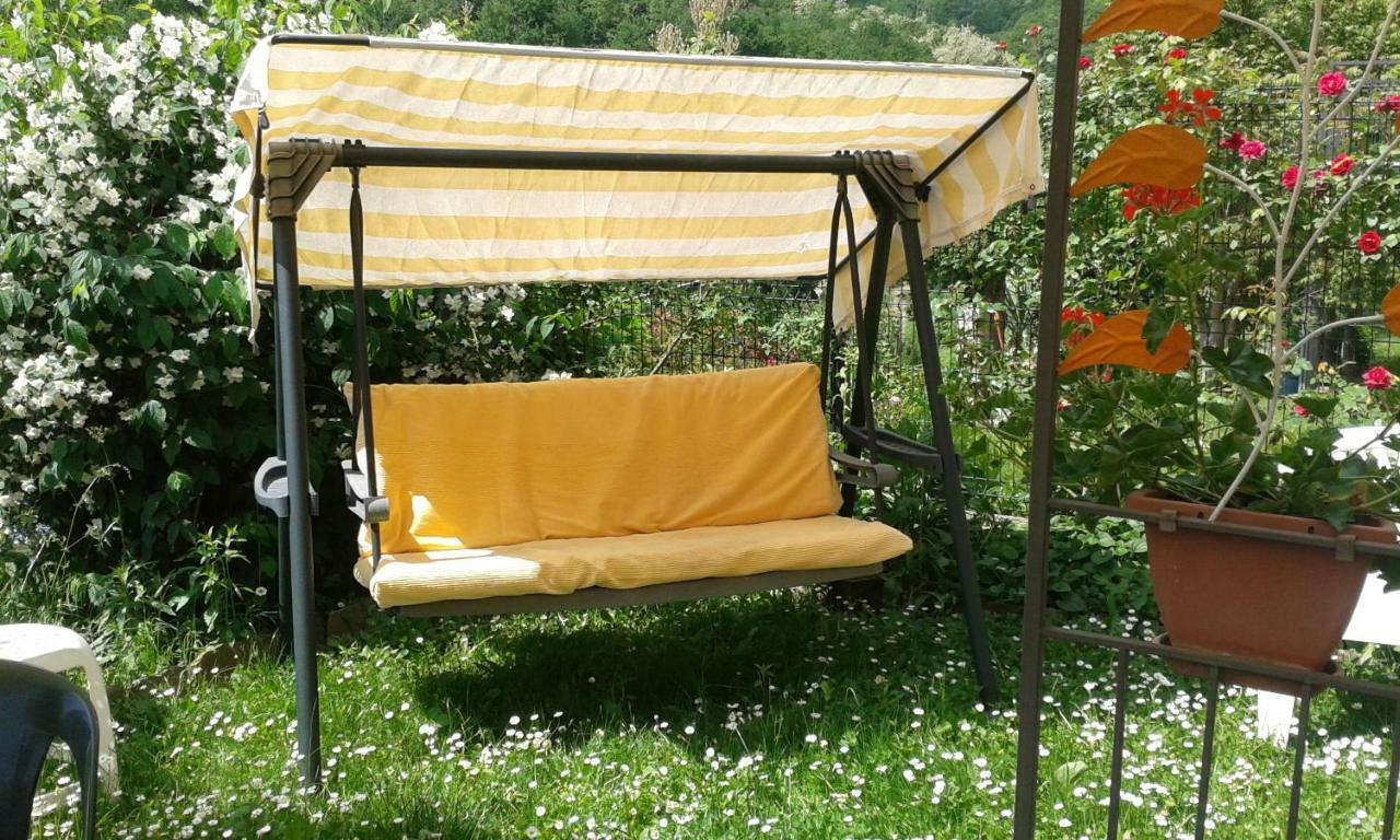 Cà d' FeFi Acomodação com café da manhã Gorzegno Exterior foto